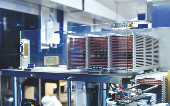 Sistema di stampo automatico Semiconduttore Macchina di produzione di chip Alta efficienza