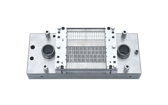 Dispositivi di raffreddamento ad acqua per semiconduttori